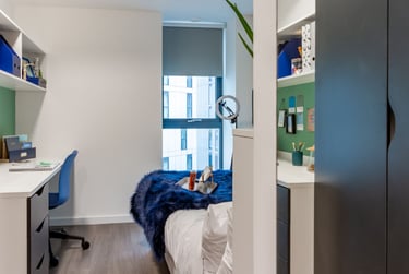 Skyline Silver En Suite at Pavilion Court, 20 First Way, Wembley, London, HA90PE - Image 7